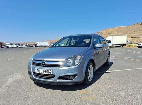 Opel Astra 2004