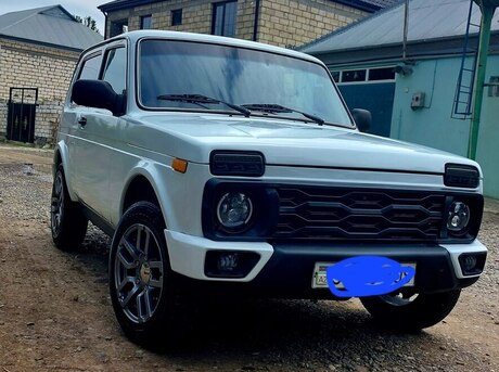 LADA (VAZ) Niva 2013