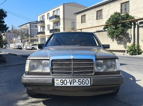 Mercedes E 250 1990