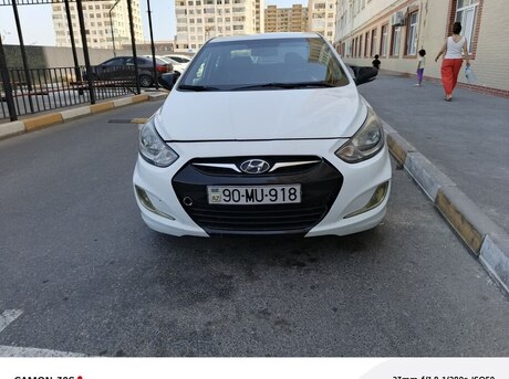 Hyundai Accent 2011