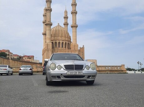 Mercedes E 200 2000