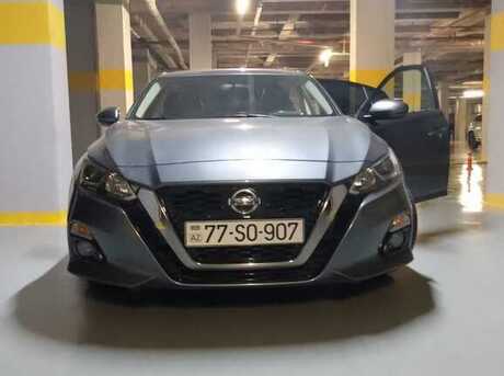 Nissan Altima 2019