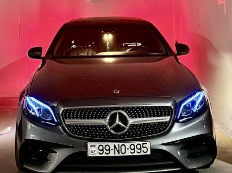 Mercedes E 300