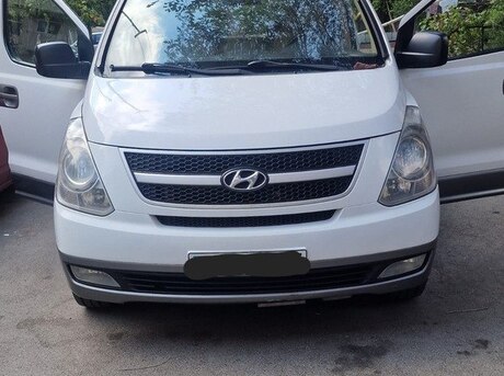 Hyundai H-1 2012