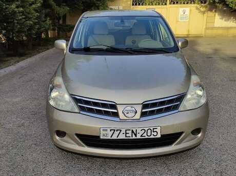 Nissan Tiida 2012