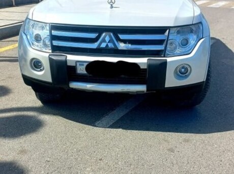 Mitsubishi Pajero 2008