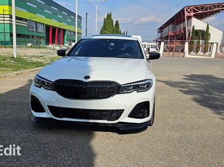 BMW 330 2019