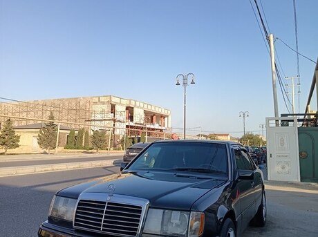 Mercedes E 220 1992