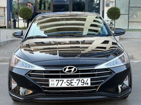 Hyundai Elantra 2019