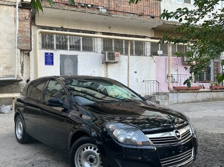 Opel Astra 2010