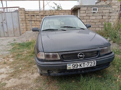 Opel Astra 1995