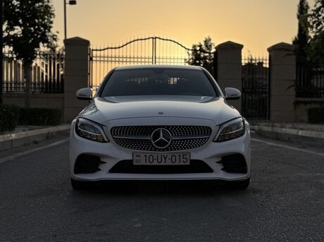 Mercedes C 200