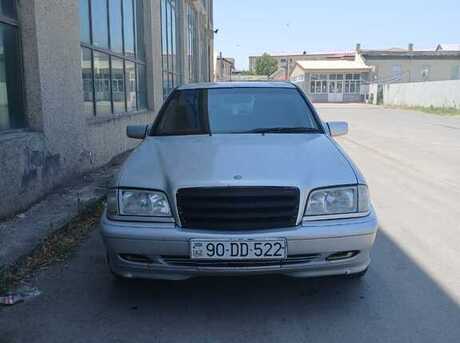 Mercedes C 180