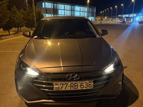 Hyundai Elantra 2019
