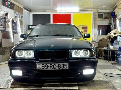 BMW 320 1992