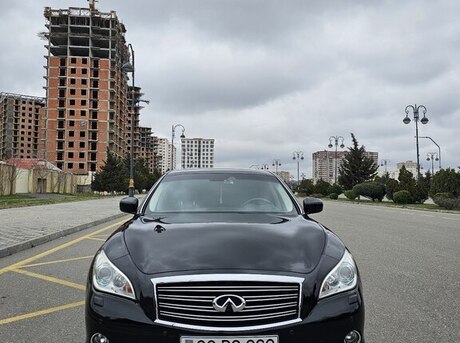 Infiniti M37 2011