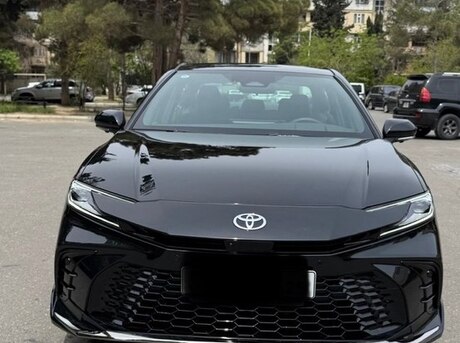 Toyota Camry 2025