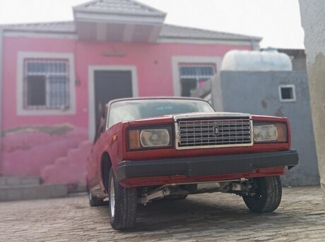LADA (VAZ) 2107 2001