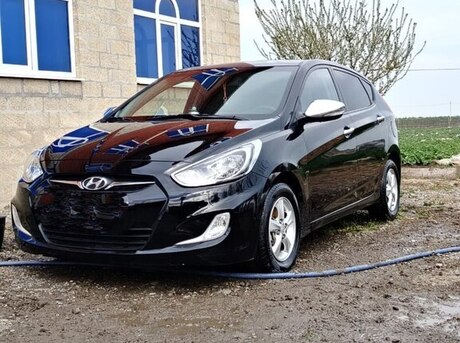 Hyundai Accent 2012
