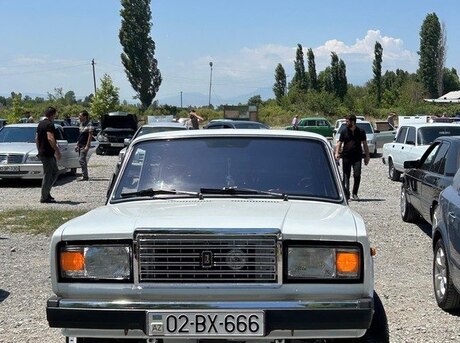 LADA (VAZ) 2107 2010