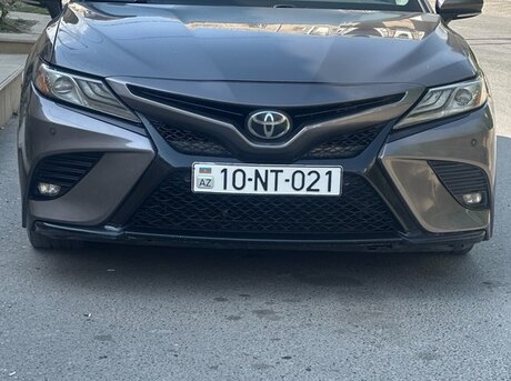 Toyota Camry 2018