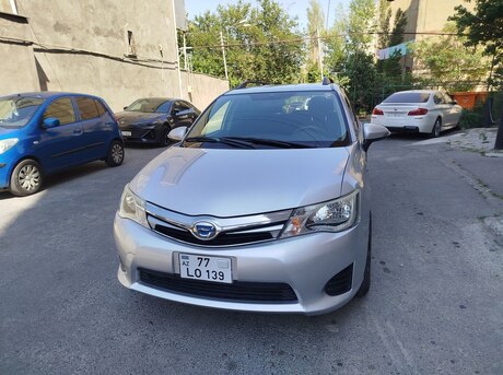 Toyota Corolla Fielder 2014