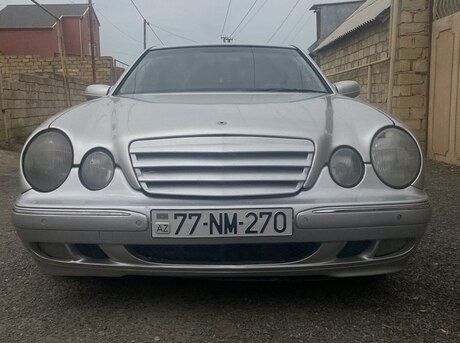 Mercedes E 270 2001