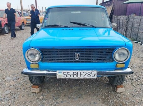 LADA (VAZ) 21011 1981