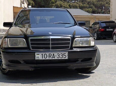 Mercedes C 240