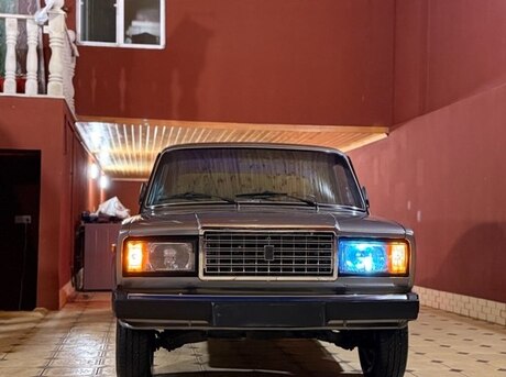 LADA (VAZ) 2107 2010