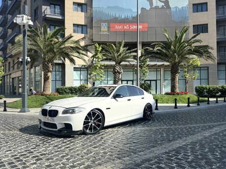 BMW 528