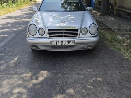 Mercedes E 220 d 1999
