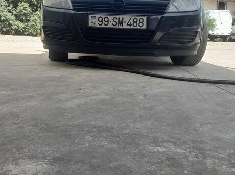 Opel Astra 2004