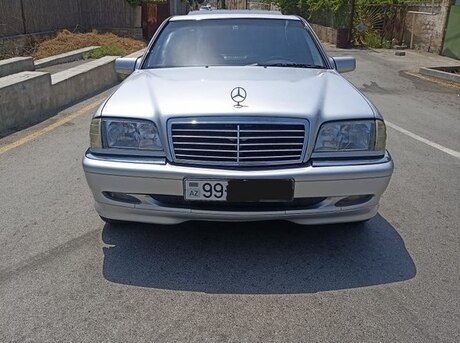 Mercedes C 230