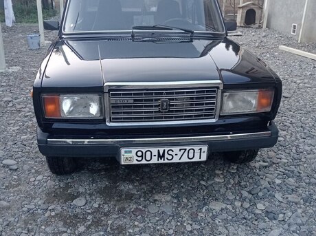 LADA (VAZ) 2107