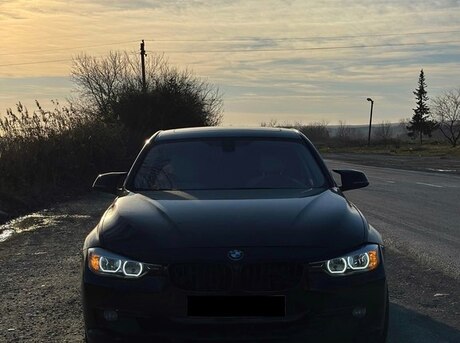 BMW 328 2013