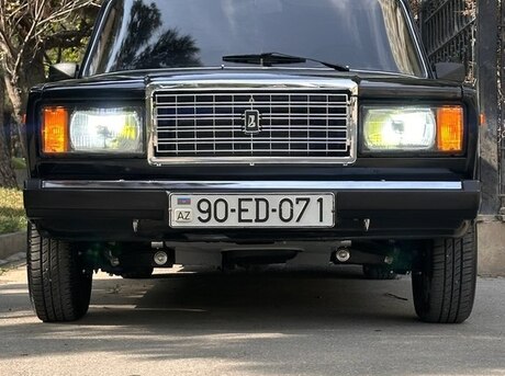 LADA (VAZ) 2107