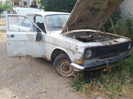 GAZ 24 1988