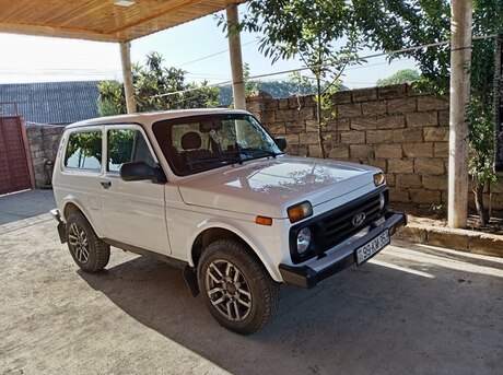 LADA (VAZ) Niva 2014