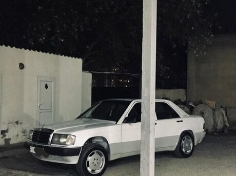 Mercedes 190 1990