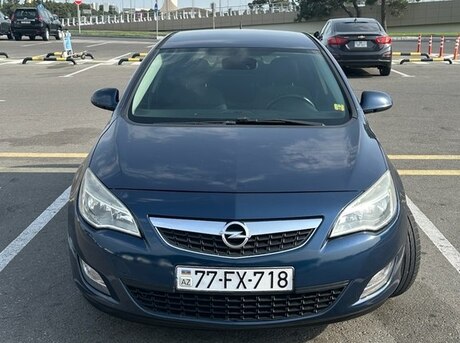 Opel Astra 2010