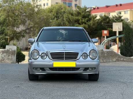 Mercedes E 270 2000