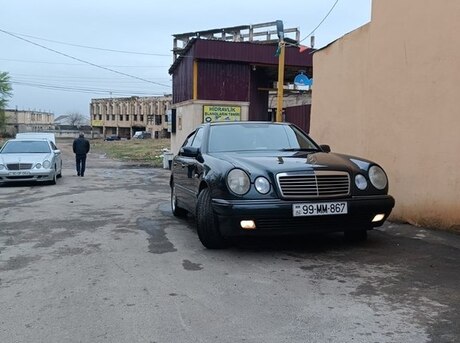 Mercedes E 240 2000