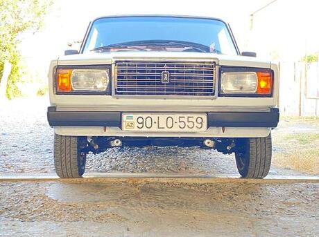 LADA (VAZ) 2107
