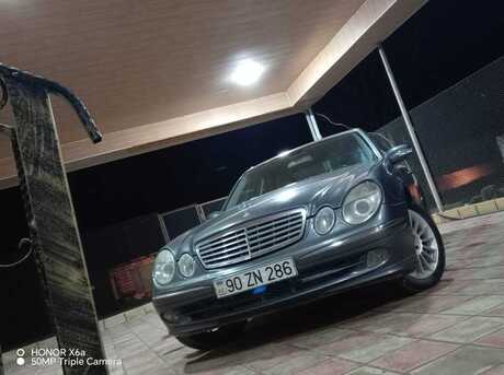 Mercedes E 200 2005