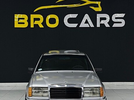 Mercedes E 230
