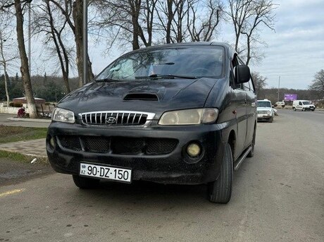 Hyundai H-1 2003