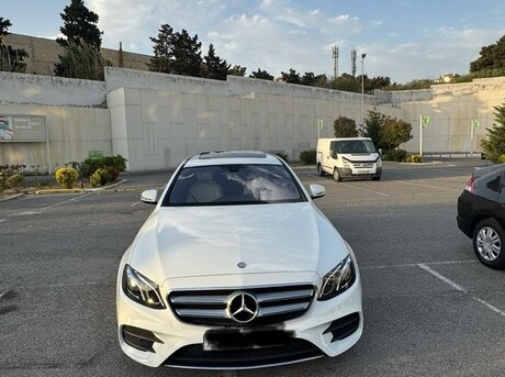 Mercedes E 300