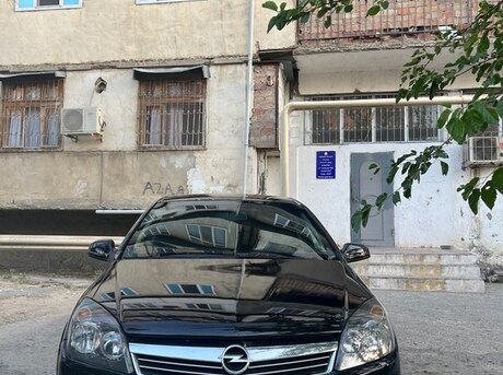 Opel Astra 2010