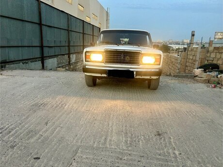 LADA (VAZ) 2107 2005